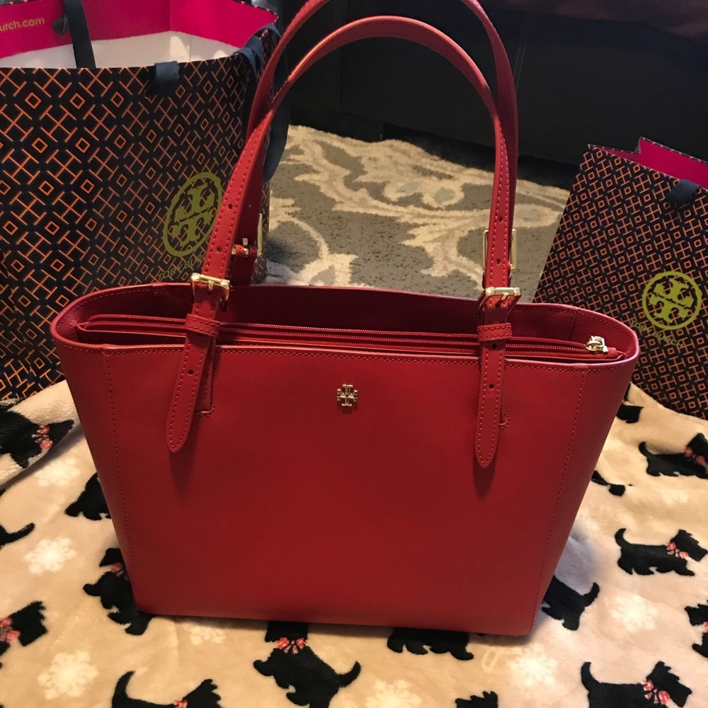 SOLD. NWT. Tory Burch Purse Never Used. Authentic